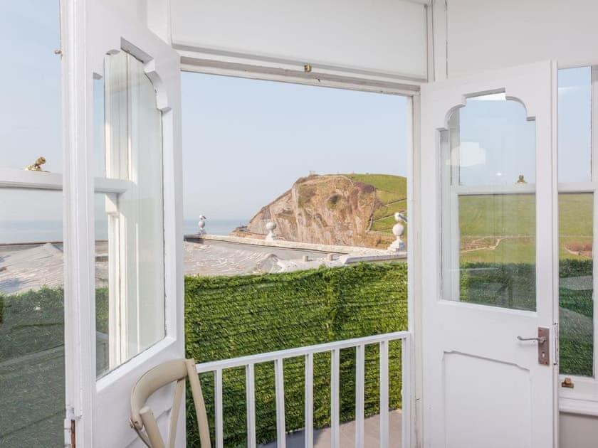 2thevilla - Great Views, 3 Bedrooms, Parking, Location * Ilfracombe