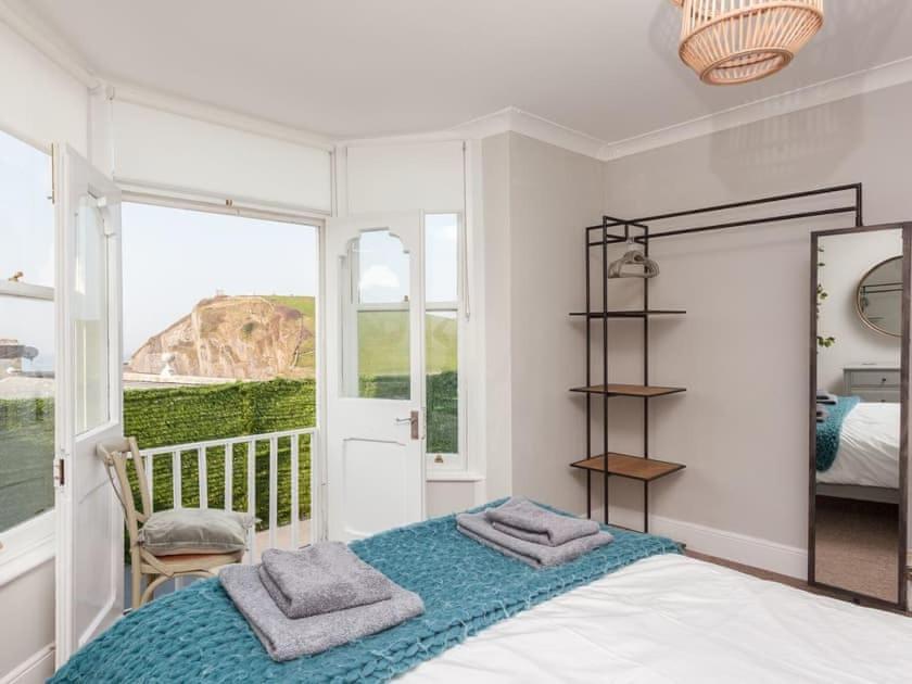 2thevilla - Great Views, 3 Bedrooms, Parking, Location *